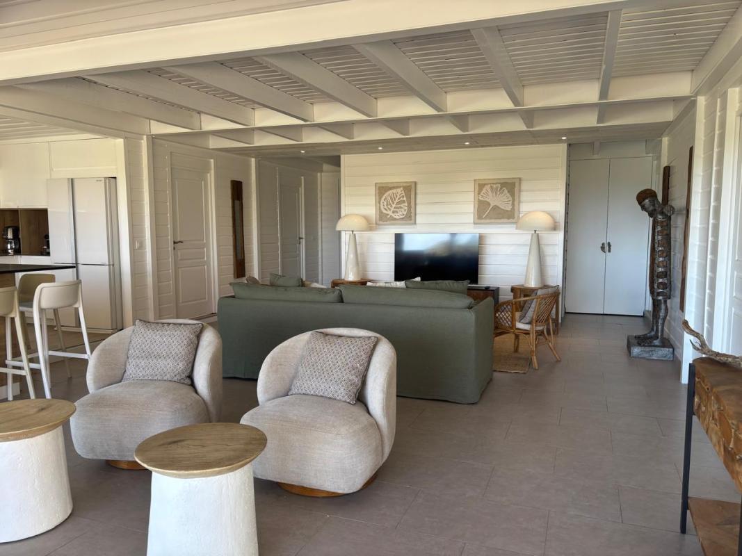 Location-5 suites-diamant-10 personnes-télé 1